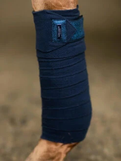 Equestrian Stockholm Bandages Blue Meadow Glimmer -Equestrian Supplies 11blue meadow fleece bandages benlindor bandagen bandages hov 1