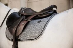 Kentucky Pied-de-Poule Jump Saddle Pad Black 5 Kentucky Pied-de-Poule Jump Saddle Pad Black -Equestrian Supplies 5786f9db1b5f355eeef44aa8fc56910092ad24788e2f5f4a2fbdecbbfde976f7