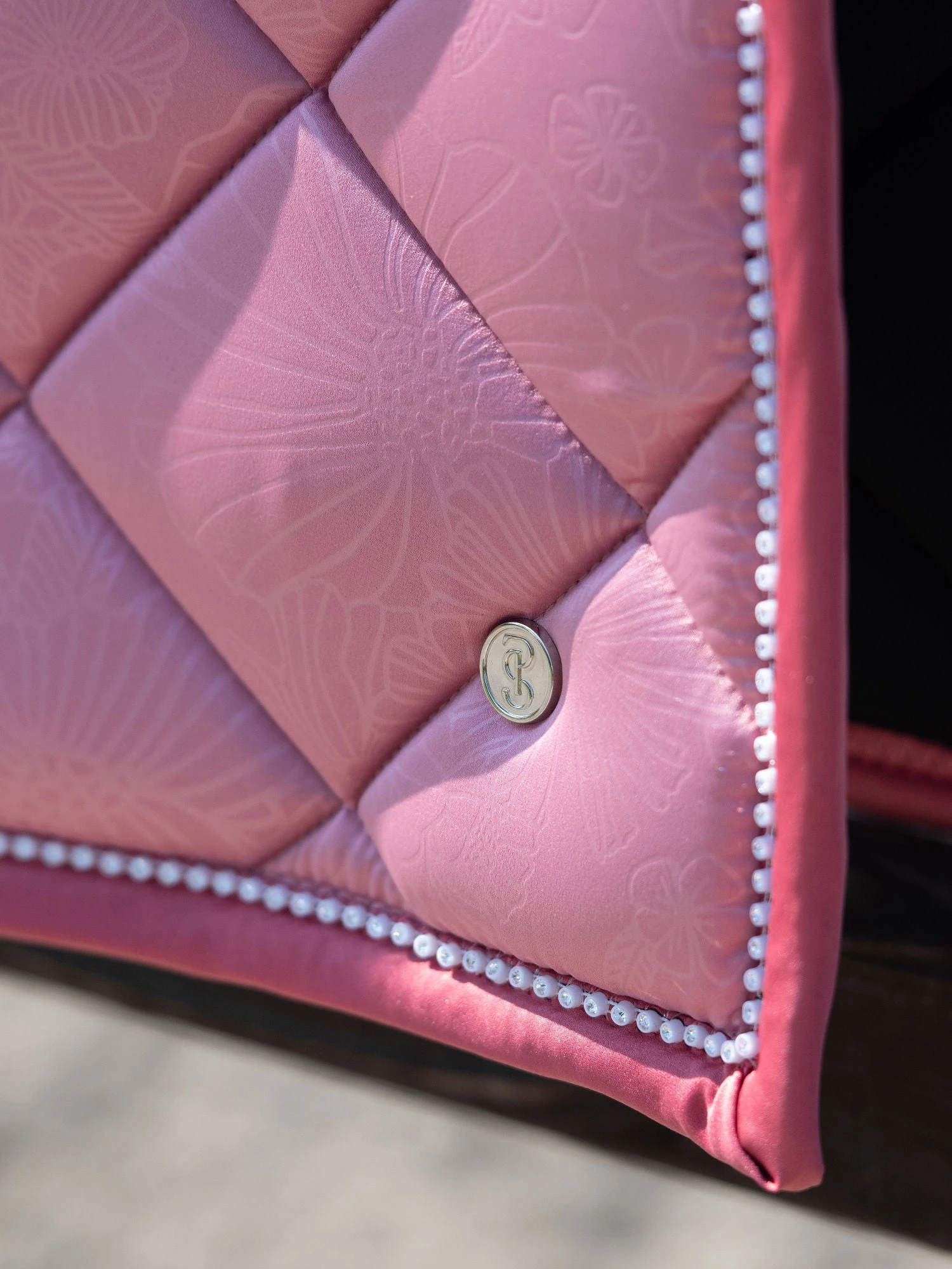 PS Of Sweden Floret Dressage Saddle Pad Faded Rose 2 PS Of Sweden Floret Dressage Saddle Pad Faded Rose - Image 2