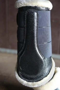 SD Design Hollywood Glamorous Fleece Brushing Boots Dark Shadow 5 SD Design Hollywood Glamorous Fleece Brushing Boots Dark Shadow -Equestrian Supplies O 290 SD Hollywood Glamorous dressage boots. Dark Shadow Glitz6 2