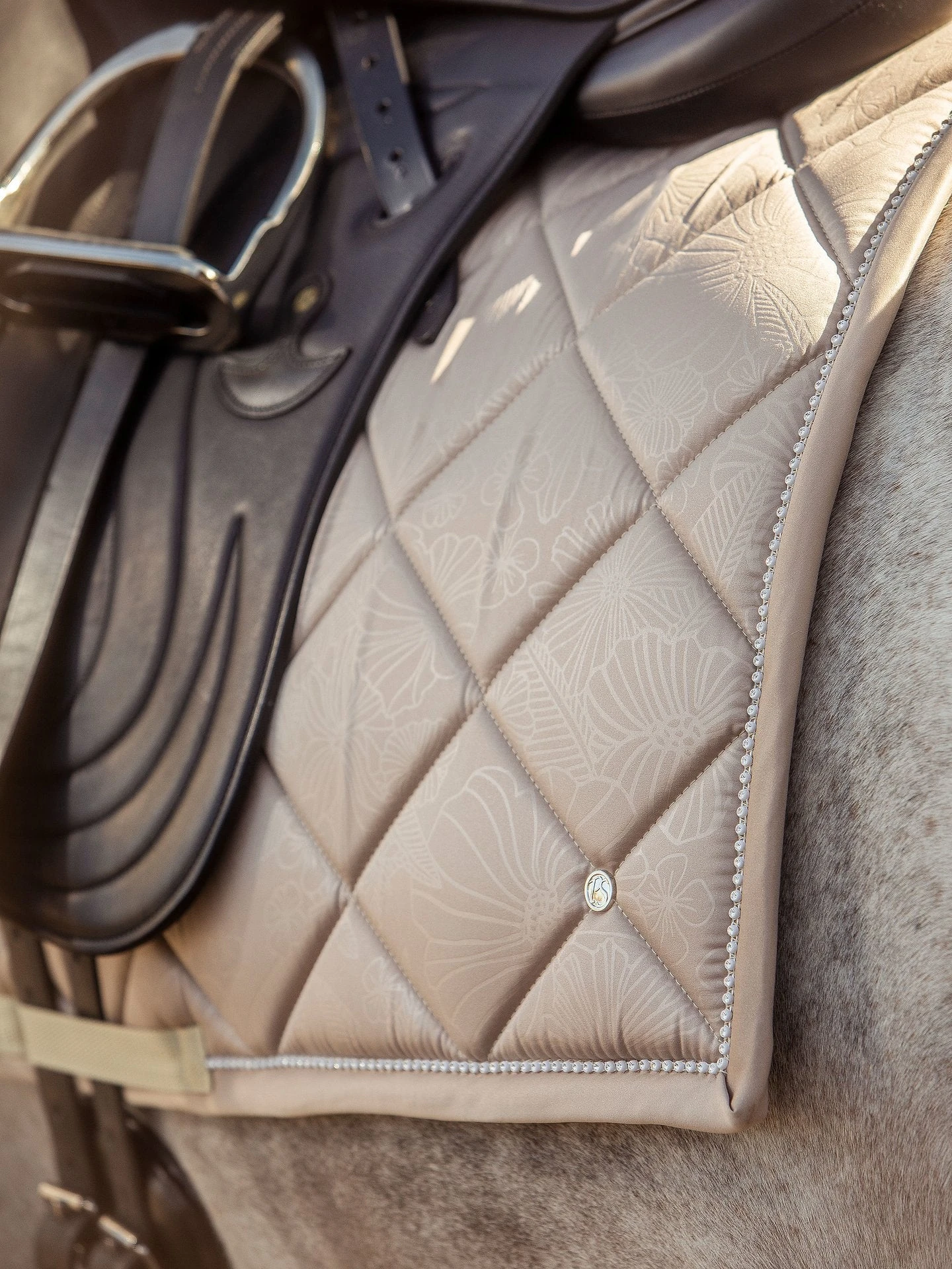 PS Of Sweden Floret Dressage Saddle Pad Sand 3 PS Of Sweden Floret Dressage Saddle Pad Sand - Image 3