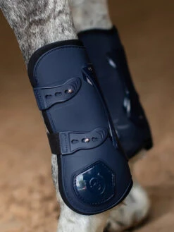 Equestrian Stockholm Anatomic Tendon Boots Modern Tech Navy -Equestrian Supplies modern tech navy tendon boots framskydd peesbeschermers frontschutz on2